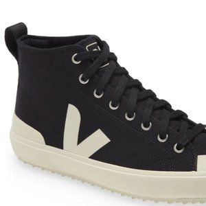 Veja Black Mid/High Tops size 9 (40)
